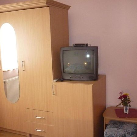 Barbara Apartmanhaz Kehidakustány Dış mekan fotoğraf