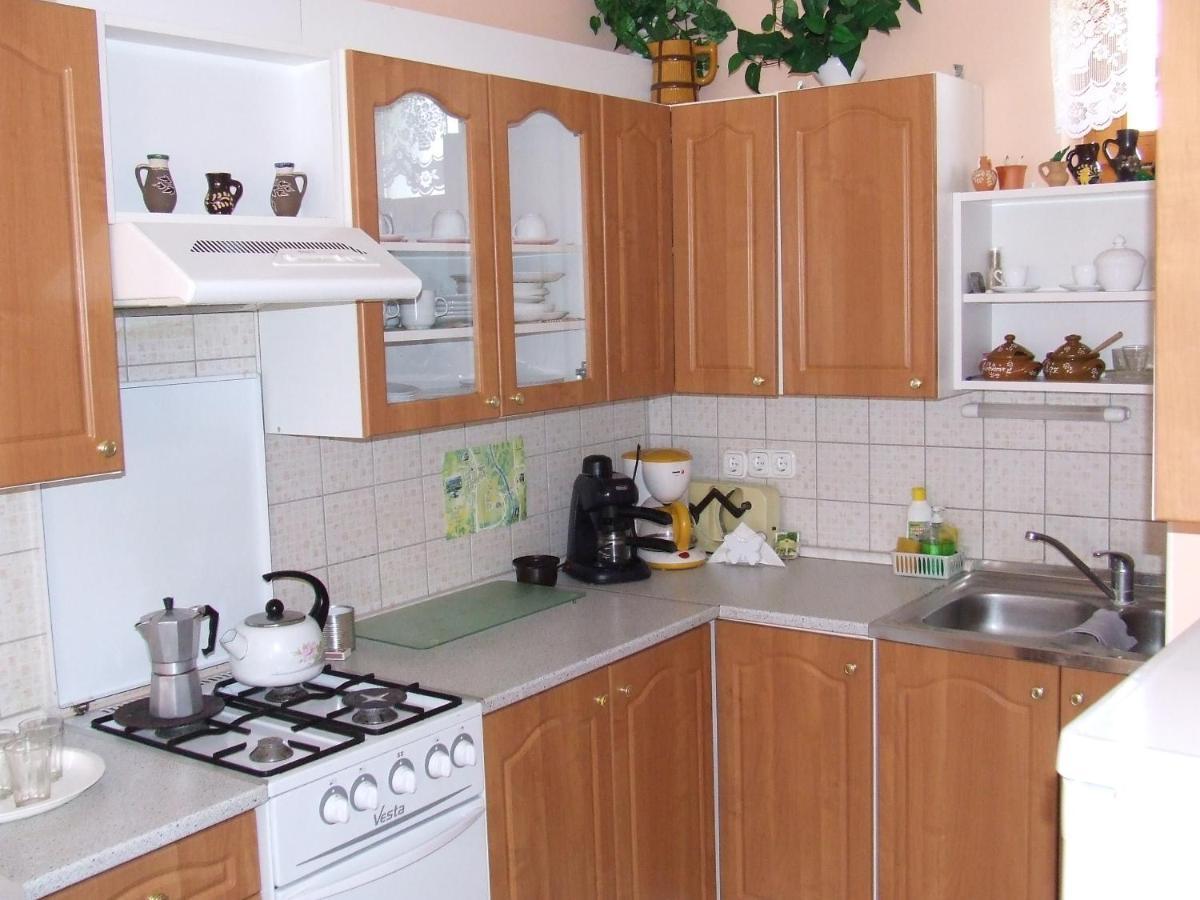 Barbara Apartmanhaz Kehidakustány Dış mekan fotoğraf