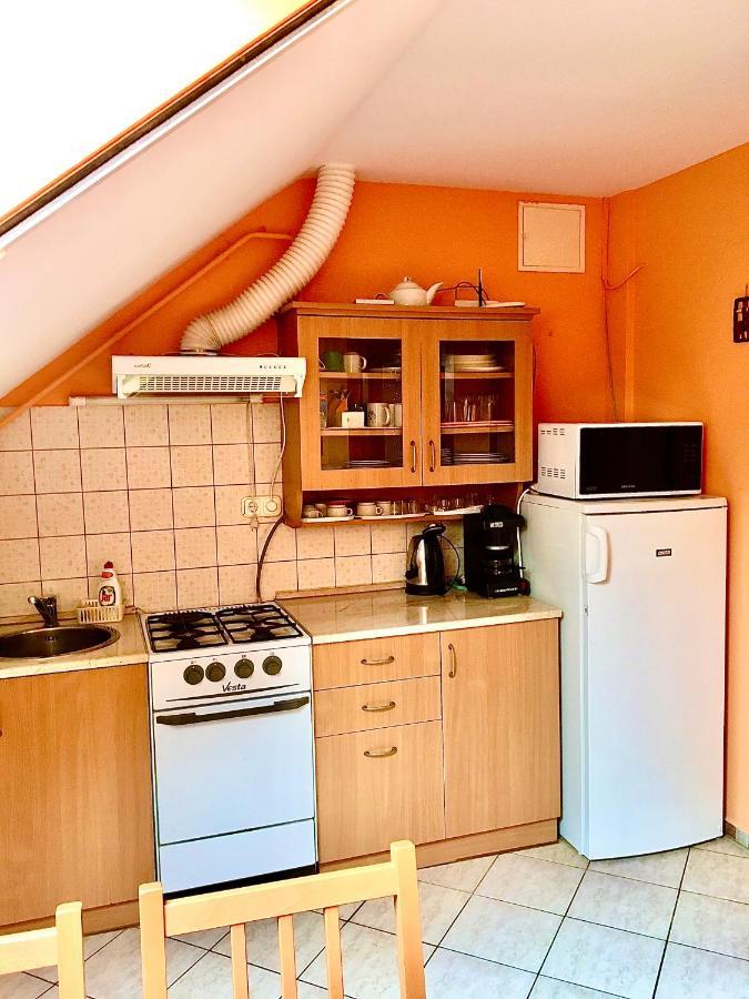 Barbara Apartmanhaz Kehidakustány Dış mekan fotoğraf