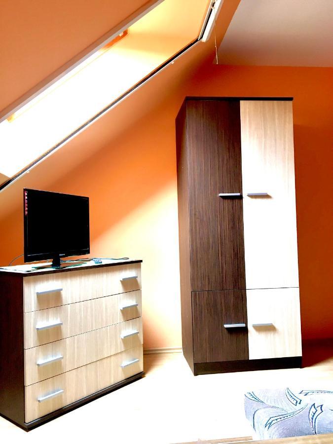 Barbara Apartmanhaz Kehidakustány Dış mekan fotoğraf
