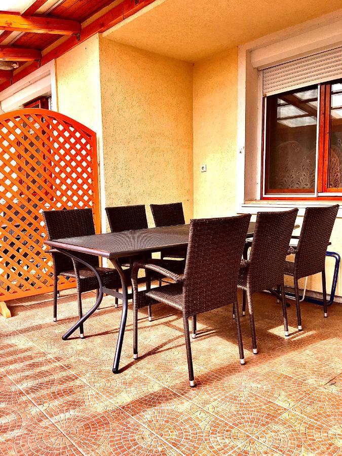 Barbara Apartmanhaz Kehidakustány Dış mekan fotoğraf